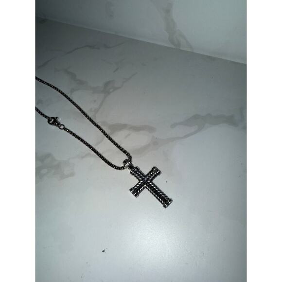 DY Sterling Silver Cross Pendant Necklace - Picture 4 of 4